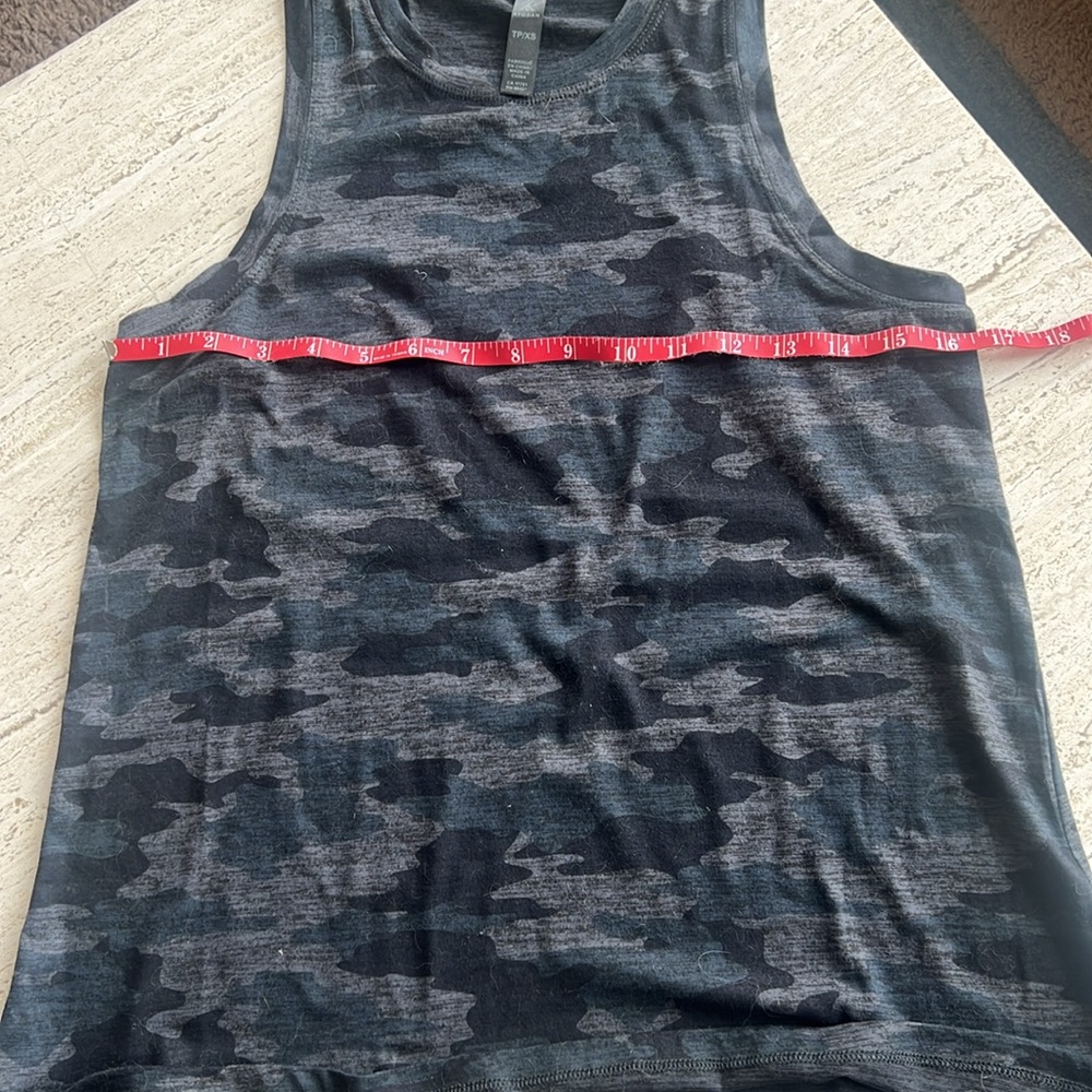 Apana Kyodan Tank Top and Shorts exercise athleisure set - Picture 2 of 6